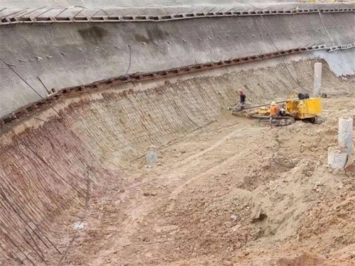 满洲里基坑边坡加固